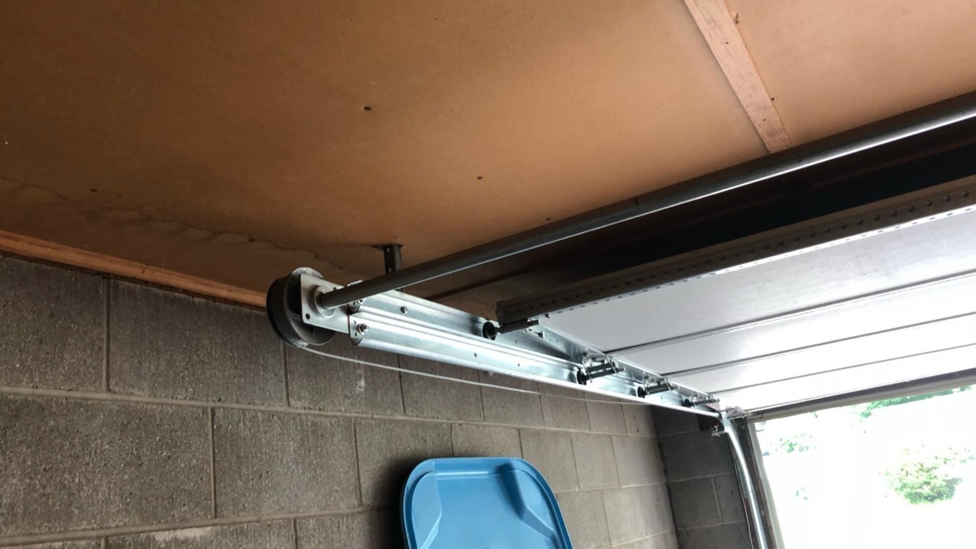 Garage Door Repair Garage Door Service Garage Door Maintenan Garage Door Cable Replacement Muscatine